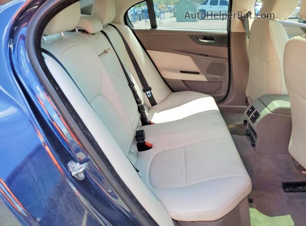 SAJAD4FX9KCP52190 2019 JAGUAR XF Blue უკანა სავარძლების ხედი