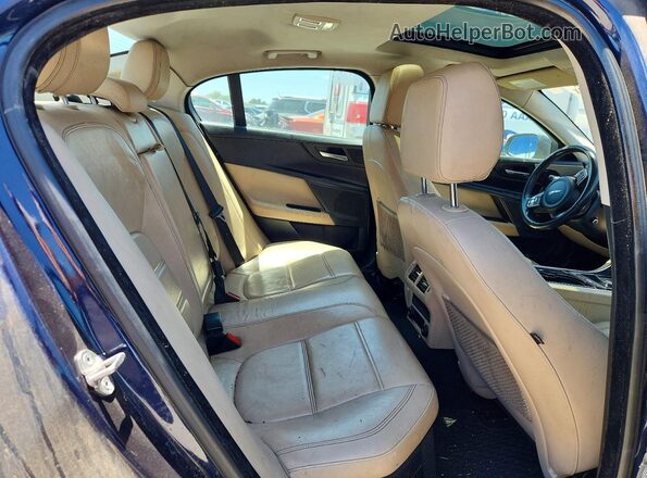 SAJAE4BG7HA968787 2017 JAGUAR XF Blue Vista de los asientos traseros