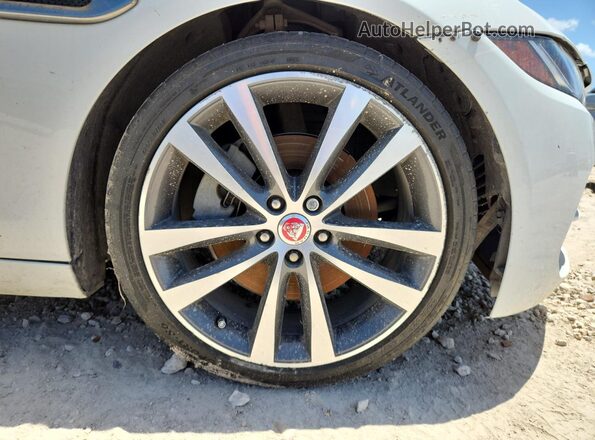 SAJAE4FX5LCP63606 2020 JAGUAR XF White Вид задньої частини салону