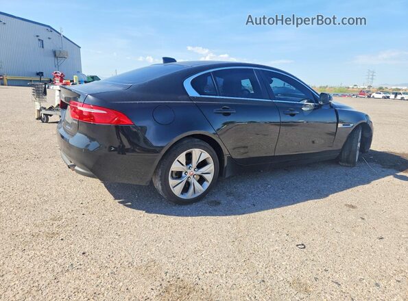 SAJAE4FX8JCP25638 2018 JAGUAR XF Black Tył prawy