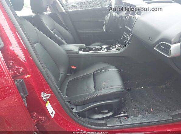 SAJAJ4BV2HA972269 2017 JAGUAR XF Red Вид салону спереду