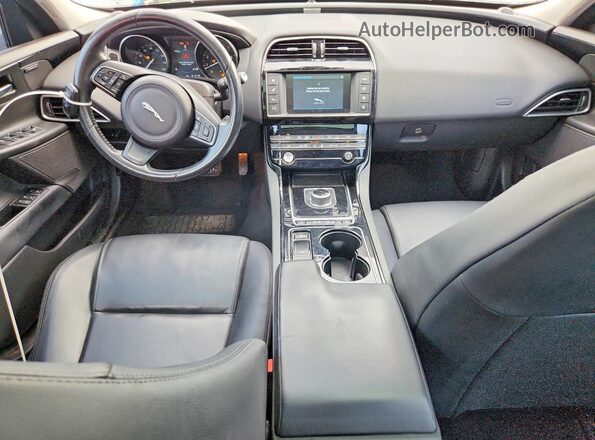 SAJAJ4BV6HA972484 2017 JAGUAR XF Black Widok deski rozdzielczej