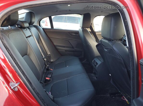 SAJAJ4FX6JCP19834 2018 JAGUAR XF Red უკანა სავარძლების ხედი