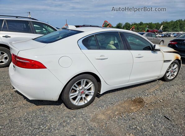SAJAJ4FX8JCP37610 2018 JAGUAR XF White Tył prawy