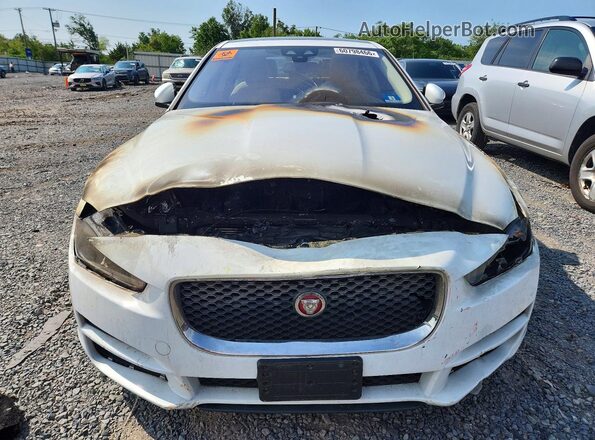 SAJAJ4FX8JCP37610 2018 JAGUAR XF White Widok z przodu