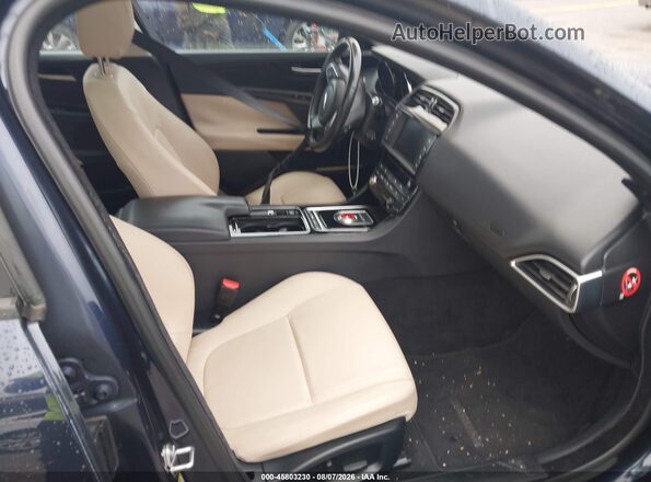 SAJAR4FX6JCP35945 2018 JAGUAR XF Blue Vista interior delantera
