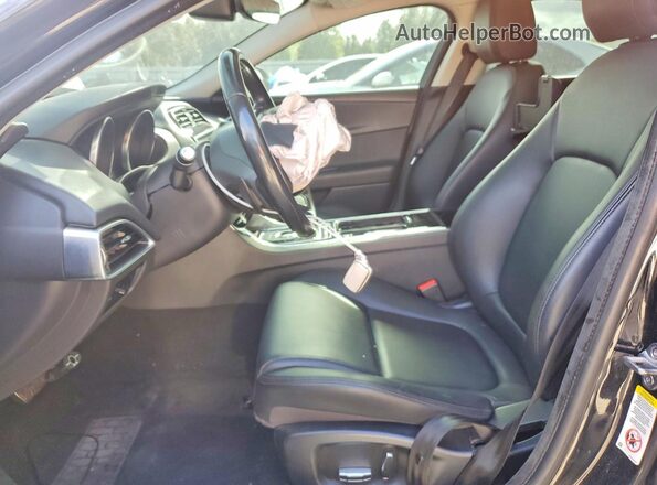 SAJAR4FX6KCP48194 2019 JAGUAR XF Черный Вид салона спереди