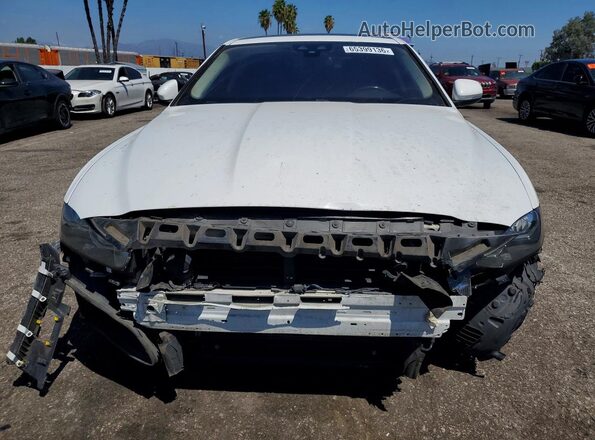 SAJAR4FXXJCP36211 2018 JAGUAR XF White Widok z przodu