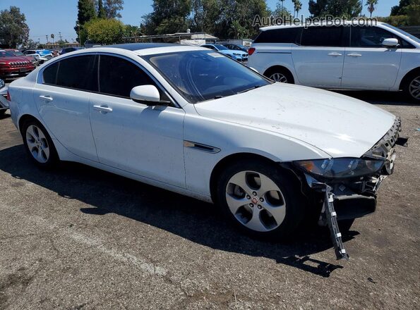 SAJAR4FXXJCP36211 2018 JAGUAR XF White Przód prawy