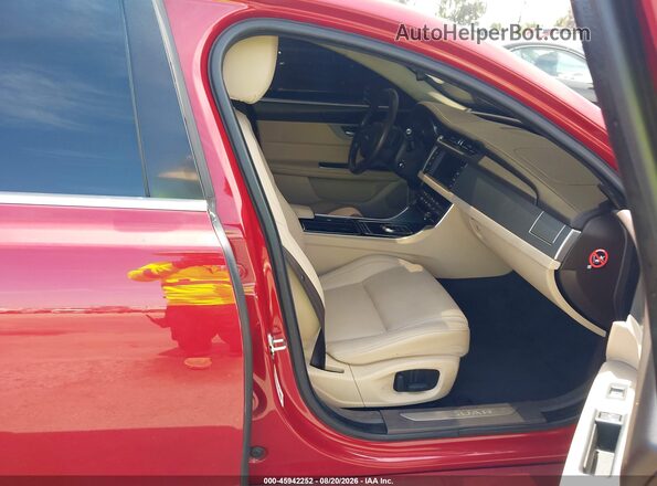 SAJBD4BN2HCY31170 2017 JAGUAR XF Red Вид салону спереду