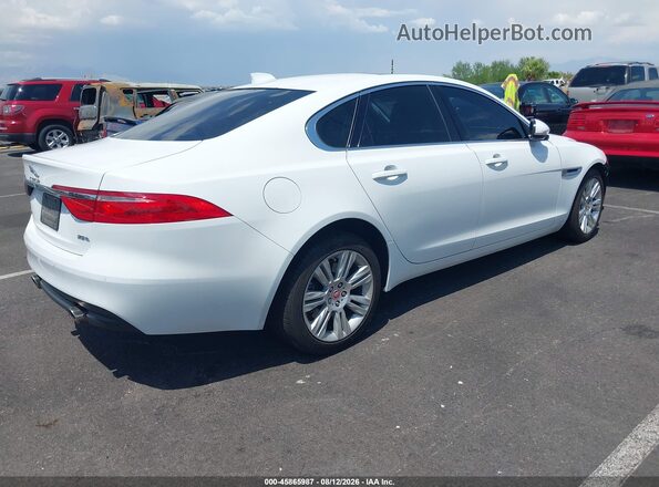 SAJBD4BVXHCY44572 2017 JAGUAR XF White Tył prawy