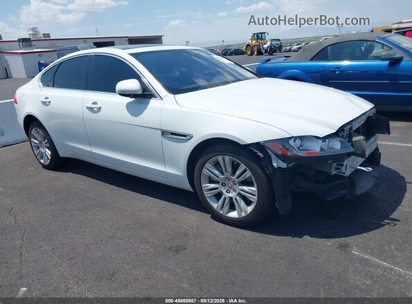 SAJBD4BVXHCY44572 2017 JAGUAR XF White Widok wnętrza 360 stopni