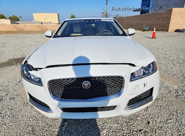 SAJBE4BV4HCY26730 2017 JAGUAR XF White Front view