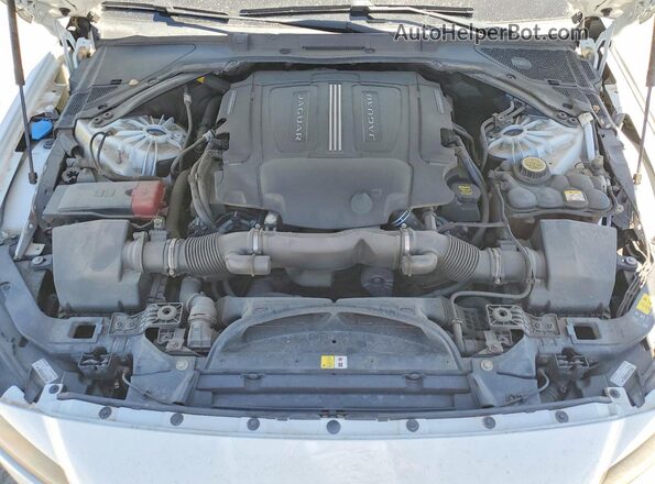 SAJBE4BV5HCY30396 2017 JAGUAR XF White Widok wnętrza z tyłu
