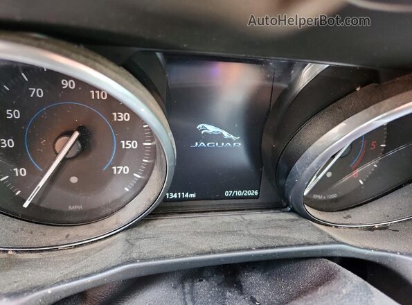 SAJBJ4BNXHCY42586 2017 JAGUAR XF White Vista del cuadro de instrumentos