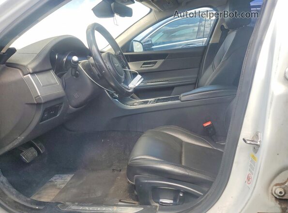 SAJBJ4FX9KCY79468 2019 JAGUAR XF White Սալոնի դիմացի տեսք