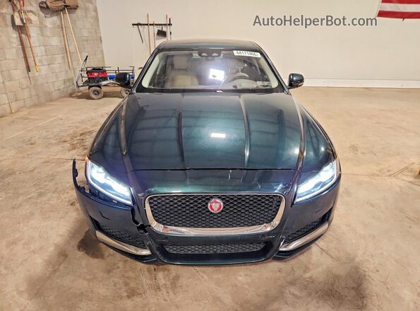 SAJBK4BV0GCY05803 2016 JAGUAR XF Green Widok z przodu