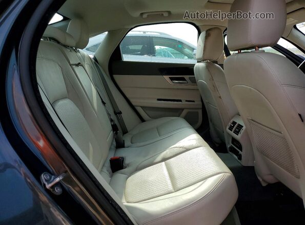 SAJBK4EV4JCY55767 2018 JAGUAR XF Gray Вид задніх сидінь
