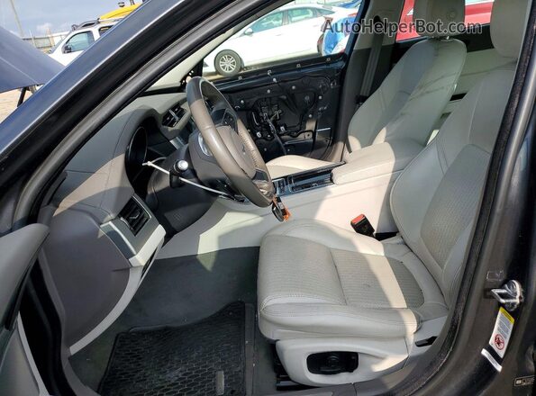 SAJBK4EV4JCY55767 2018 JAGUAR XF Gray Вид салону спереду