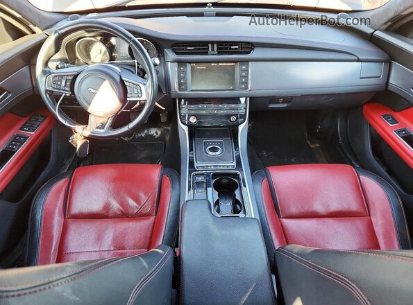SAJBL4BN3HCY42696 2017 JAGUAR XF Black წინა პანელის ხედი