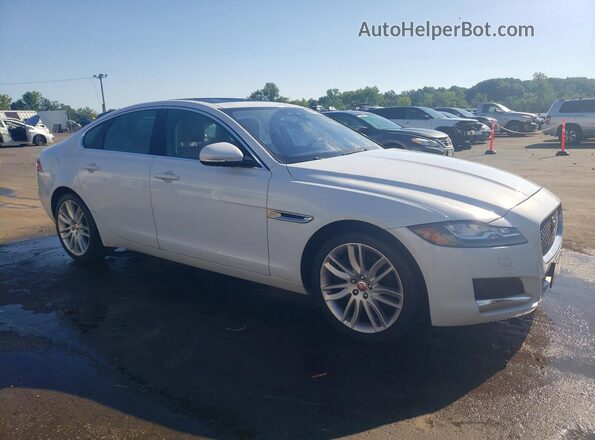 SAJBN4EV9JCY53312 2018 JAGUAR XF White Przód prawy