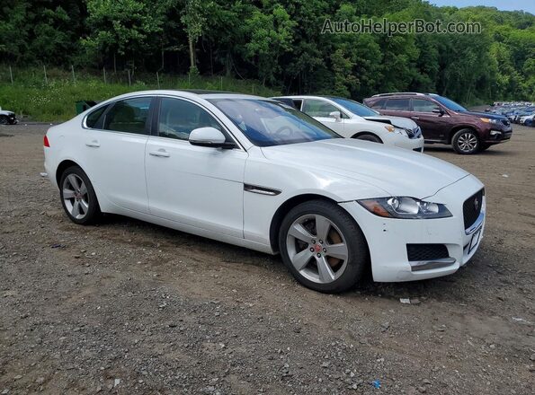 SAJBR4BN2HCY42624 2017 JAGUAR XF White Przód prawy