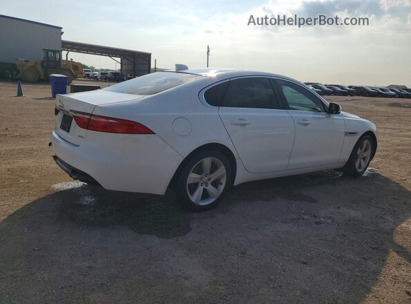 SAJBR4FX7JCY70596 2018 JAGUAR XF Белый Задняя правая четверть