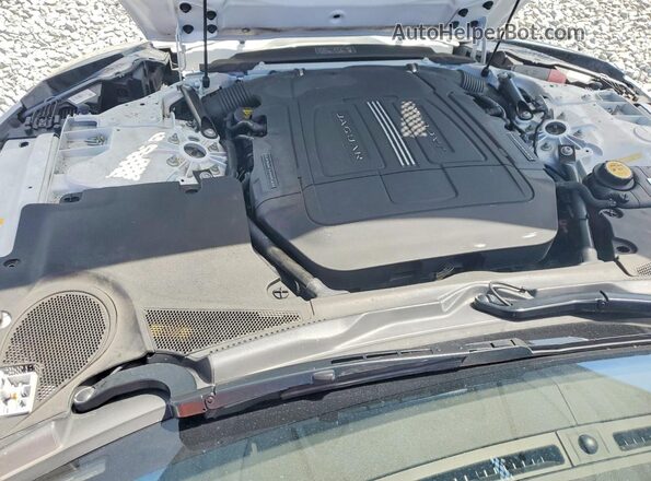 SAJDD5EV5JCK49323 2018 JAGUAR F-TYPE White Rear interior view
