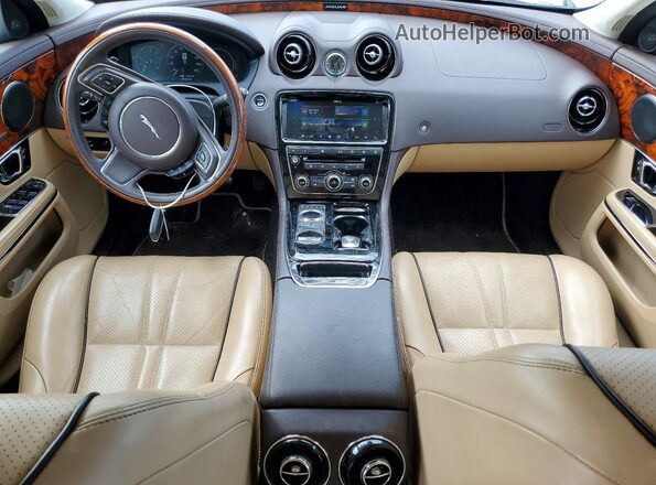 SAJWA1C70J8W13827 2018 JAGUAR XJ Silver Vista del salpicadero