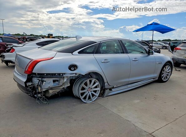 SAJWA1C70J8W13827 2018 JAGUAR XJ Silver Trasero derecho