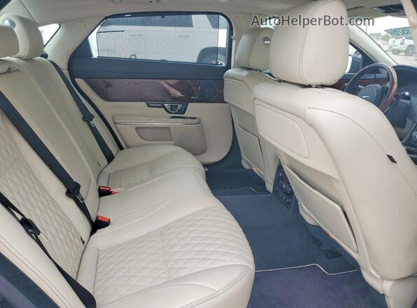 SAJWA2G72G8V92469 2016 JAGUAR XJL Black Vista de los asientos traseros