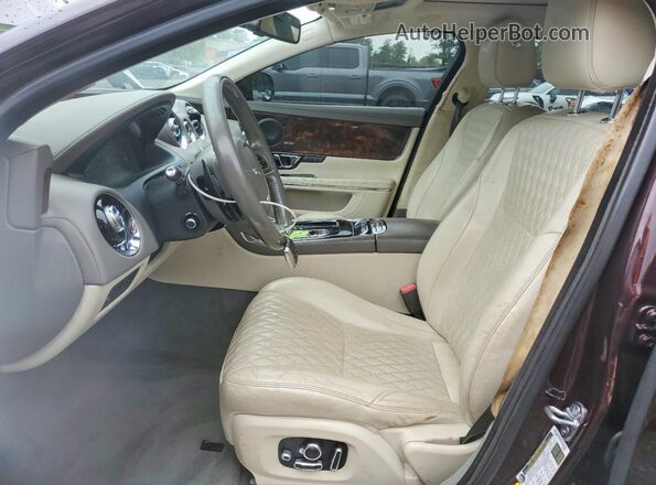 SAJWA2G76H8W08416 2017 JAGUAR XJL Burgundy Vista interior delantera