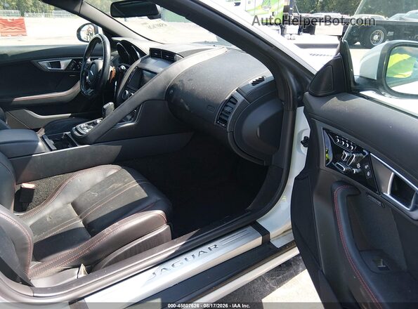 SAJWA6FU6G8K22415 2016 JAGUAR F-TYPE White Front interior view