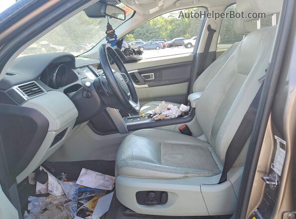 SALCP2BG2HH667771 2017 LAND ROVER DISCOVERY Cream Widok wnętrza z przodu