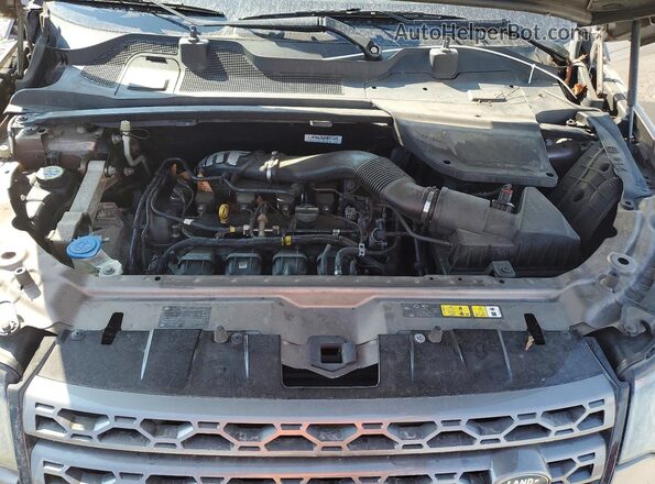 SALCP2BG2HH667771 2017 LAND ROVER DISCOVERY Cream Widok komory silnika