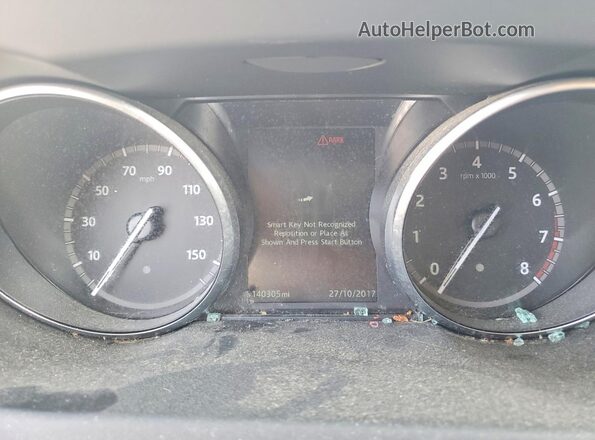 SALCP2BG2HH667771 2017 LAND ROVER DISCOVERY Cream Widok zestawu wskaźników