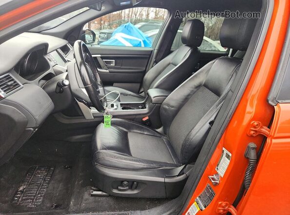 SALCP2BG6HH667417 2017 LAND ROVER DISCOVERY Orange Вид салону спереду