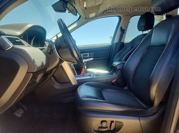 SALCP2BG9HH645217 2017 LAND ROVER DISCOVERY Black Вид салону спереду