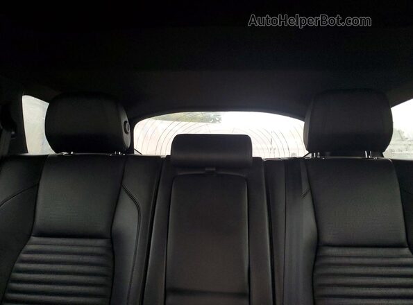 SALCP2FX2LH863518 2020 LAND ROVER DISCOVERY Red უკანა სავარძლების ხედი