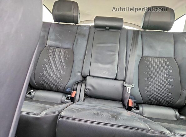 SALCP2FX7KH783744 2019 LAND ROVER DISCOVERY White უკანა სავარძლების ხედი
