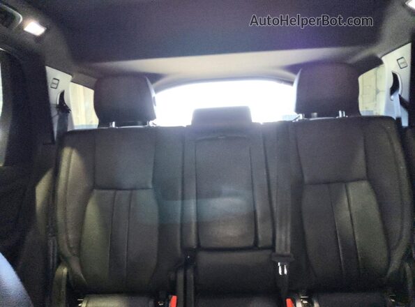 SALCR2FX3KH806334 2019 LAND ROVER DISCOVERY Blue Rear seats view