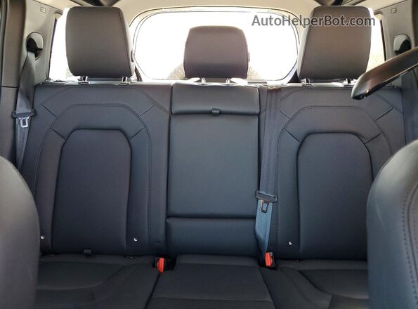 SALE27EU8T2514331 2026 LAND ROVER DEFENDER White უკანა სავარძლების ხედი