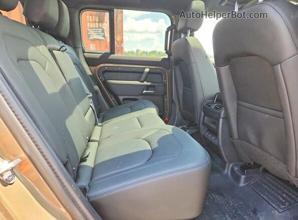 SALEJ7EU6S2474414 2025 LAND ROVER DEFENDER Brown Rear interior view