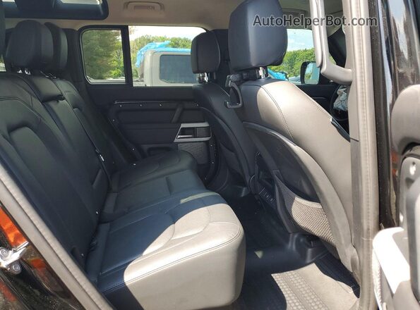 SALEJ7EU9R2331760 2024 LAND ROVER DEFENDER Черный Вид задней части салона