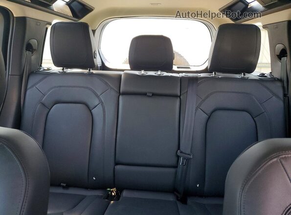 SALEJ7EU9R2331760 2024 LAND ROVER DEFENDER Черный Вид задних сидений