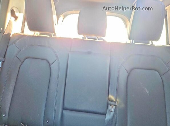 SALEJ7EX8P2235089 2023 LAND ROVER DEFENDER White Հետևի նստատեղերի տեսք