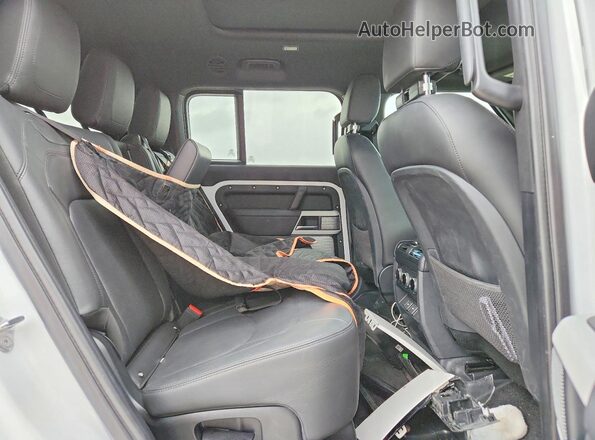 SALEJFEU0R2275797 2024 LAND ROVER DEFENDER White Вид задньої частини салону