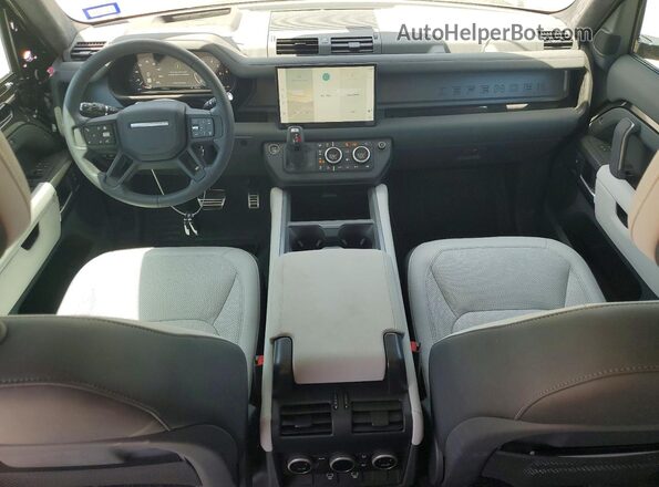 SALEX7EU5S2390230 2025 LAND ROVER DEFENDER Черный Вид панели приборов