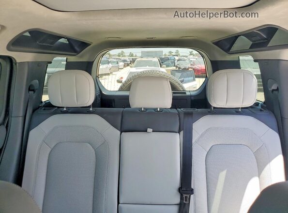 SALEX7EU5S2390230 2025 LAND ROVER DEFENDER Черный Вид задних сидений