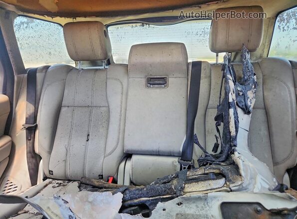 SALGS2FV5HA342033 2017 LAND ROVER RANGE White Rear seats view